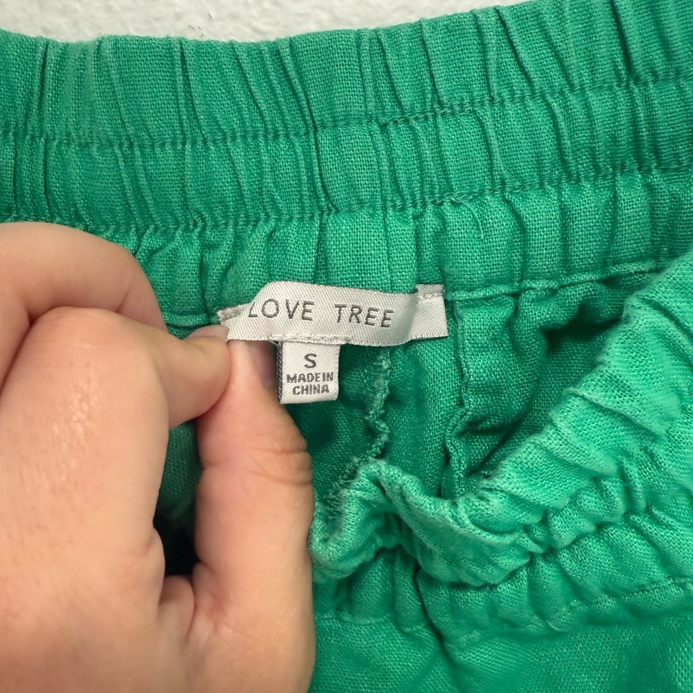 Love Tree Emerald High Waist Shorts Size Small - Picture 3 of 3